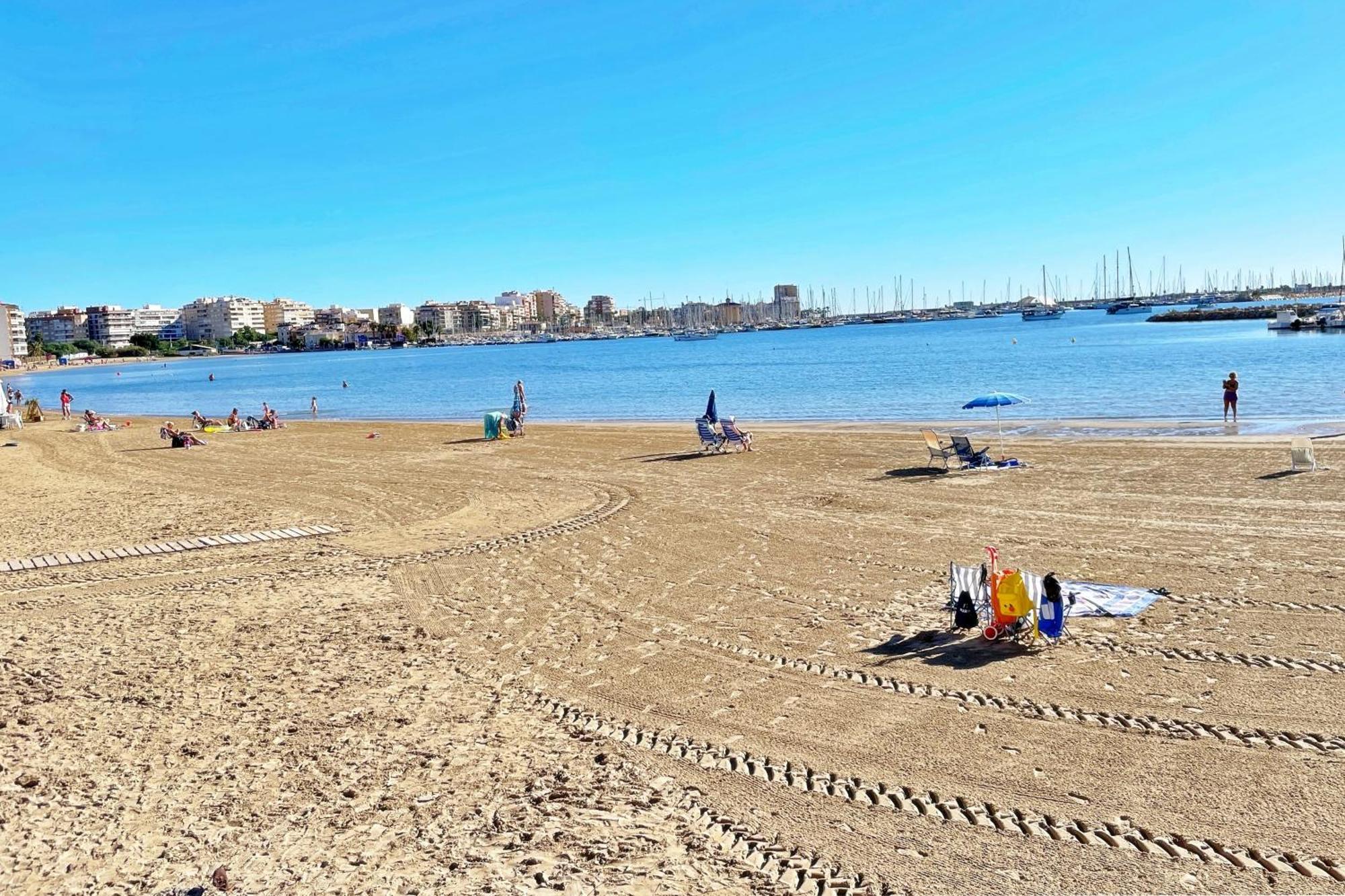 Los Naufragos - Close To The Beach Apartment In Torrevieja Exterior photo