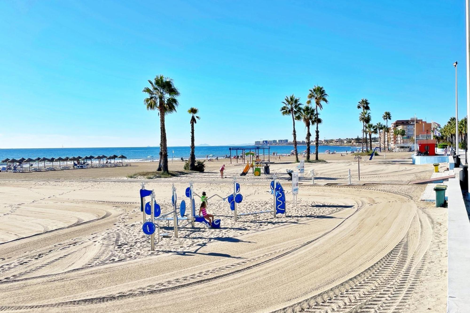 Los Naufragos - Close To The Beach Apartment In Torrevieja Exterior photo