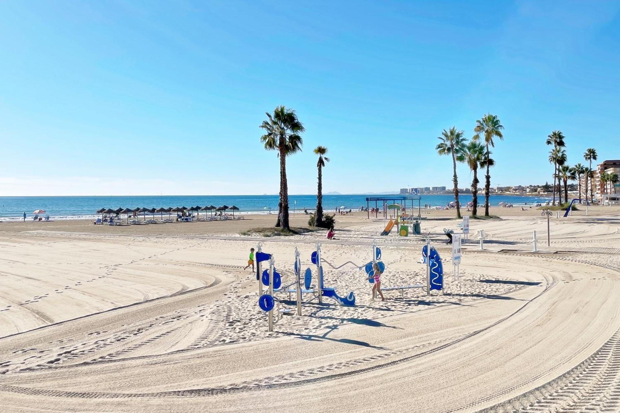 Los Naufragos - Close To The Beach Apartment In Torrevieja Exterior photo